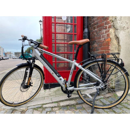 Dallingridge Malvern ebike outside phone box